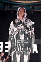 Load image into Gallery viewer, Martin Print Men&#39;s Hoodie

